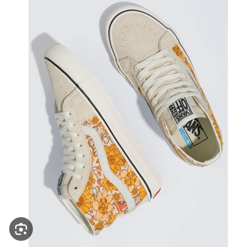 mushroom print high top classic vans size 7 women’s 5.5 men’s